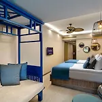 Complex Rixos Sungate - The Land Of Legends Access