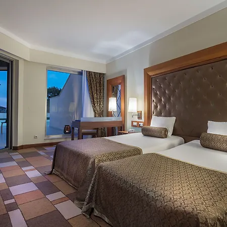 Rixos Sungate - The Land Of Legends Access منتجع