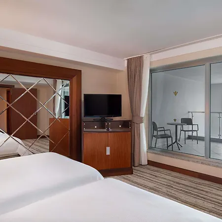 Rixos Sungate - The Land Of Legends Access אתר נופש
