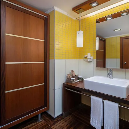 אתר נופש Rixos Sungate - The Land Of Legends Access