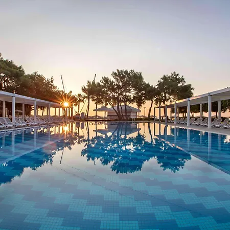 Rixos Sungate - The Land Of Legends Access אתר נופש