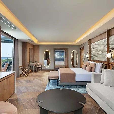 אתר נופש Rixos Sungate - The Land Of Legends Access