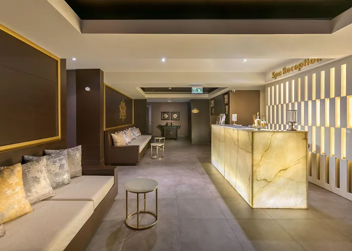 Rixos Sungate - The Land Of Legends Access منتجع