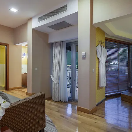 Rixos Sungate - The Land Of Legends Access